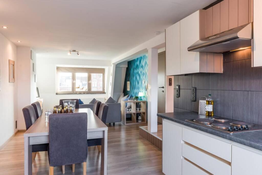 Duplex Appertement Met Zicht Damse Vaart @ Brugge Apartment ภายนอก รูปภาพ