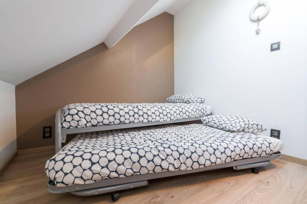 Duplex Appertement Met Zicht Damse Vaart @ Brugge Apartment ภายนอก รูปภาพ