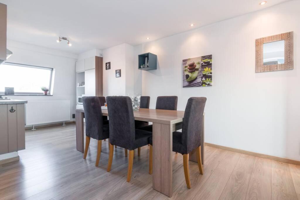 Duplex Appertement Met Zicht Damse Vaart @ Brugge Apartment ภายนอก รูปภาพ